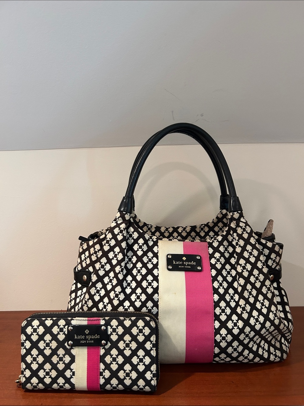 kate spade Black & White Geometric Stevie Shoulder Bag with wallet